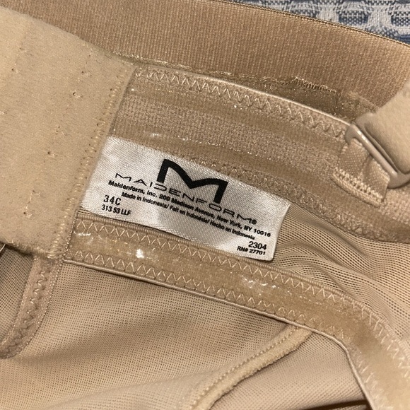 Maidenform Ultra-Firm Control Convertible Shapewear Slip with Underwire Support - Picture 7 of 10